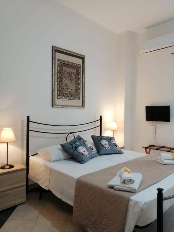Quadruple Room with Balcony at b & b Jasmine, Santa Teresa di Riva